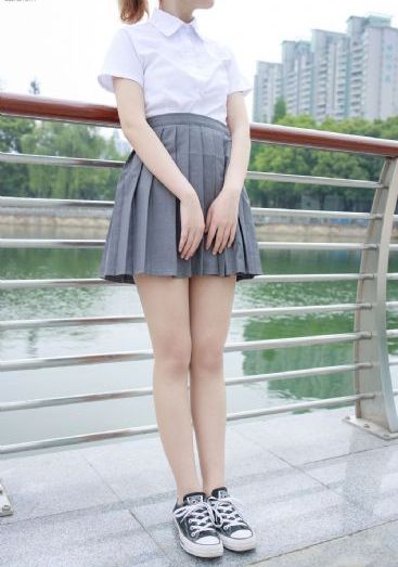 漂亮儿媳电影_4K在线观看视频